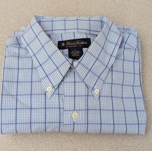 Brooks Brothers Light Blue Plaid Men's Shirt. Non iron Size L NWOT Short Sleeve
